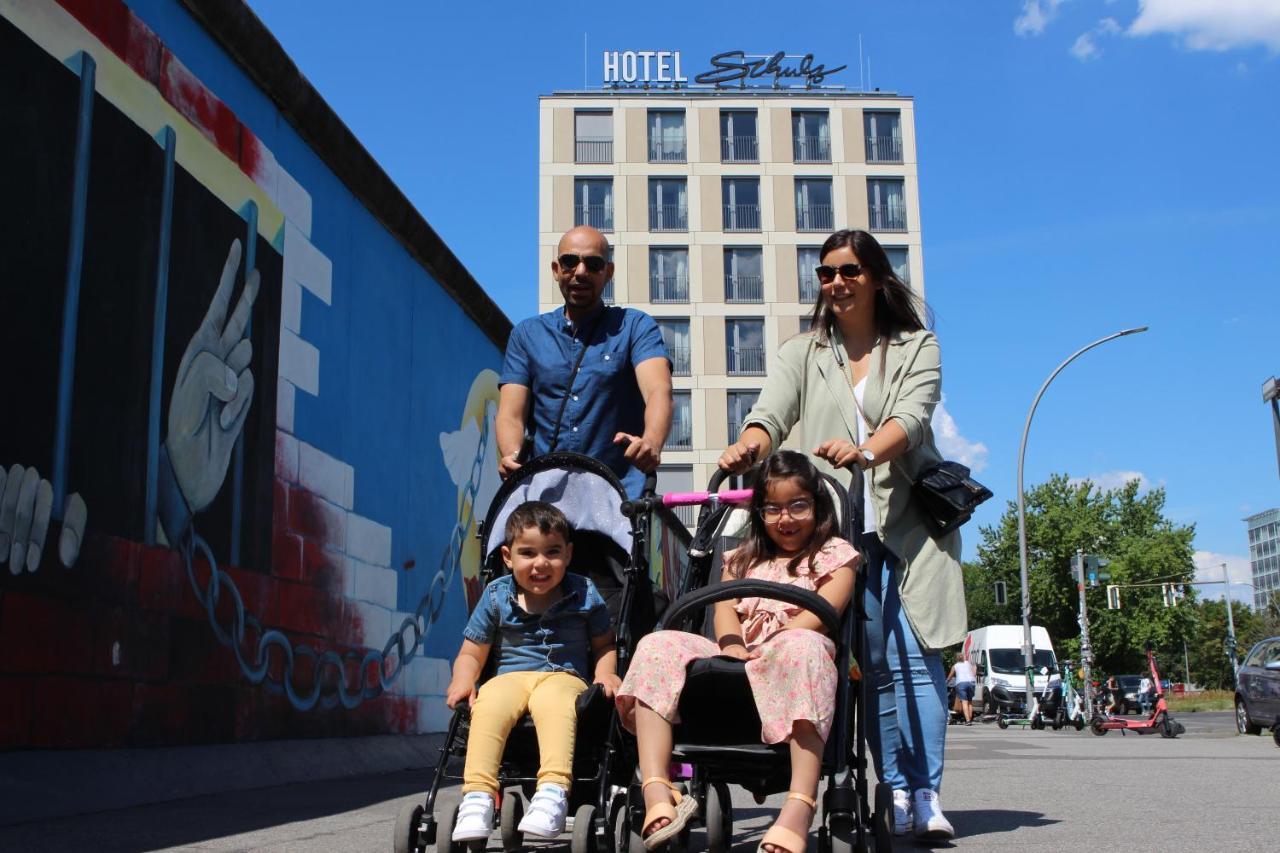 Schulz Hotel Berlin Wall At The East Side Gallery Екстер'єр фото